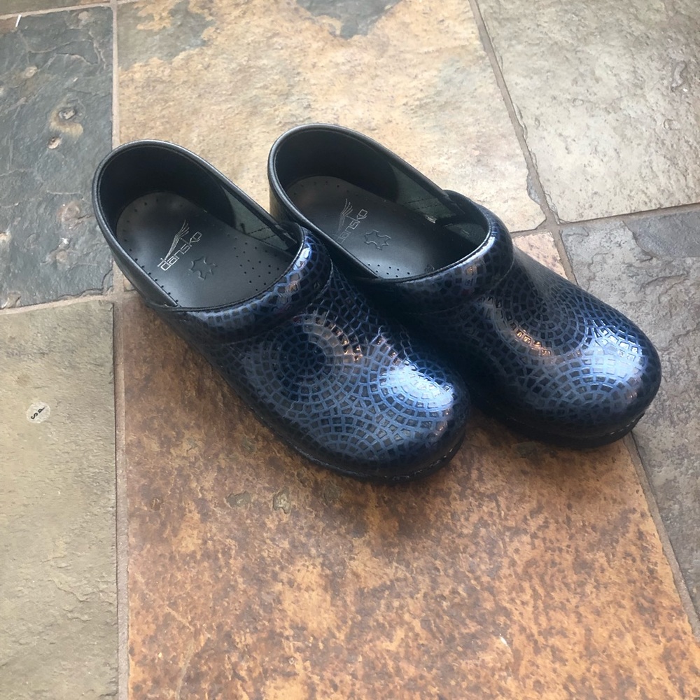 Dansko Clogs Size 39